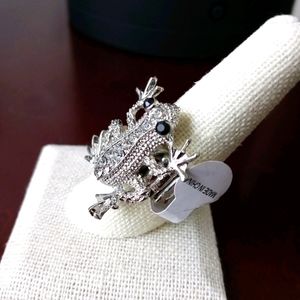 Frog STATEMENT ring NWT